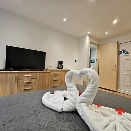 Centar Ri-Room Rijeka Bagian luar foto