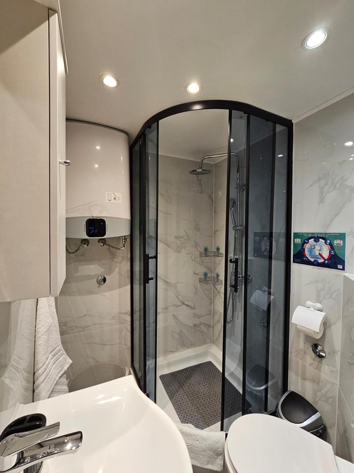 Centar Ri-Room Rijeka Bagian luar foto